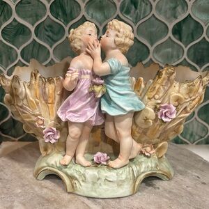 Vintage 50's Arnart Porcelain Decorated Bowl With Kissing Couple
